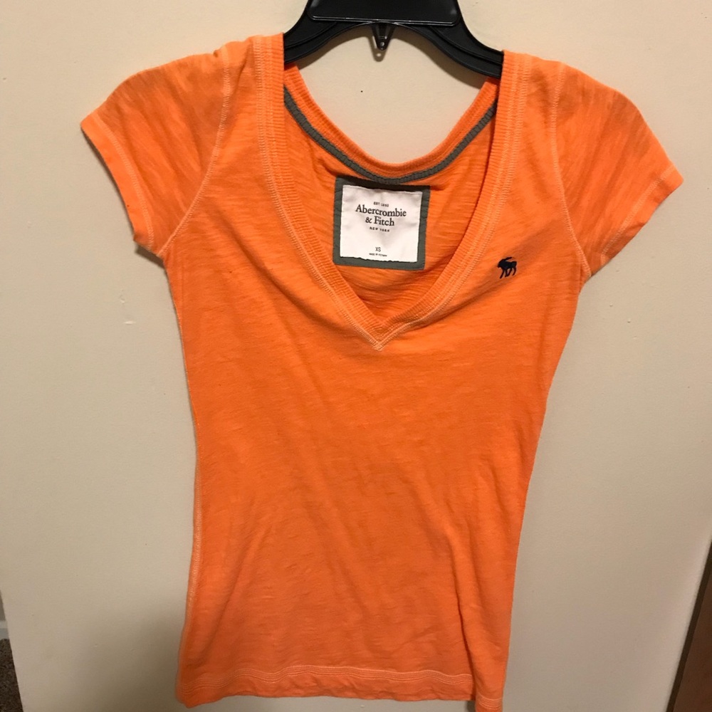 Abercrombie & Fitch Tee